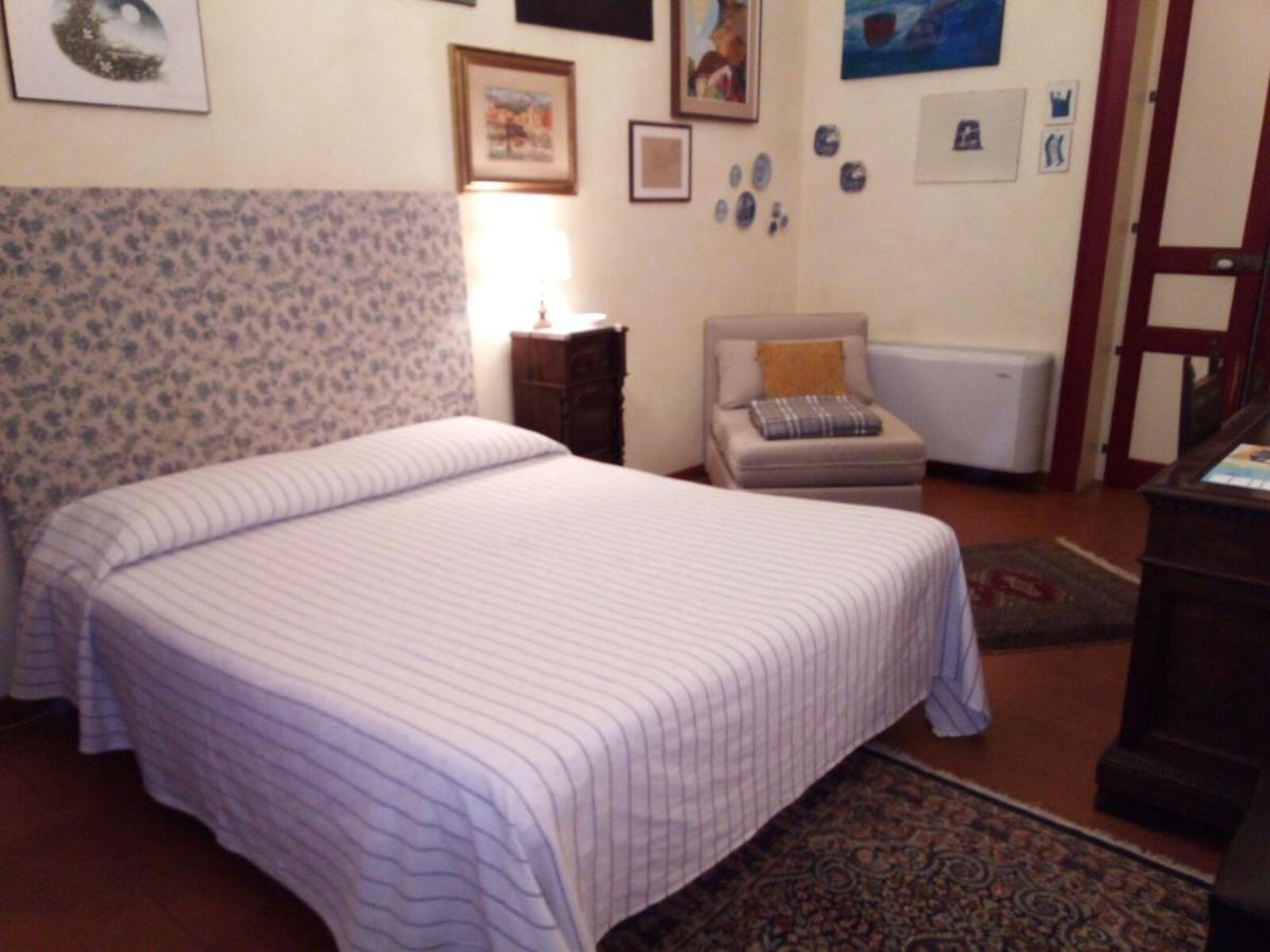 A Casa Di Tommy B&B 아치레알레 외부 사진