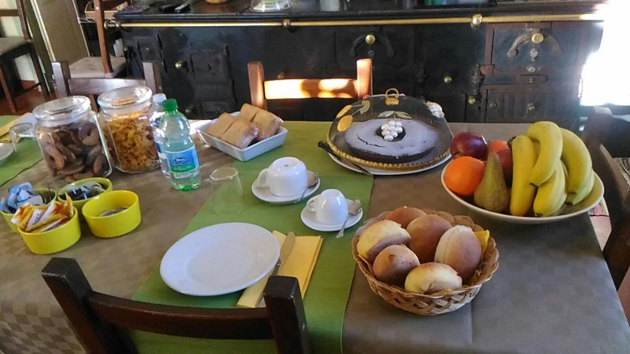 A Casa Di Tommy B&B 아치레알레 외부 사진