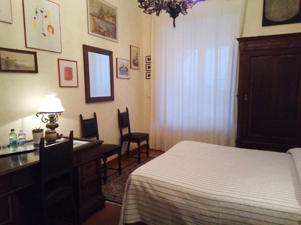 A Casa Di Tommy B&B 아치레알레 외부 사진